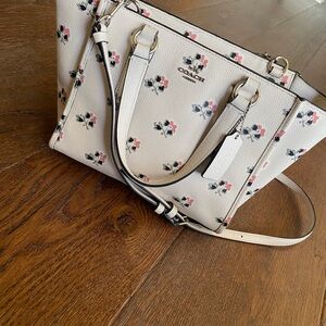 Coach White Floral Women's Bag